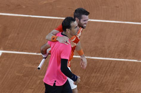 Dodig, Krajicek win French Open men’s doubles title, a year after squandering match points in final